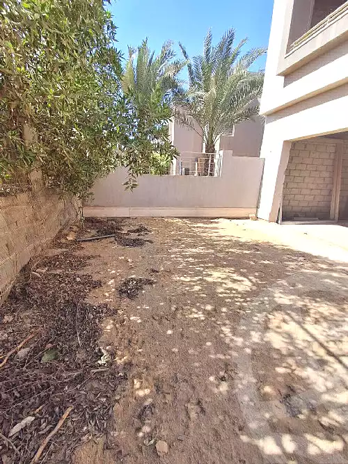 https://aqarmap.com.eg/en/listing/7237112-for-sale-cairo-new-cairo-compounds-kmbwnd-dh-fyldj-blm-hylz