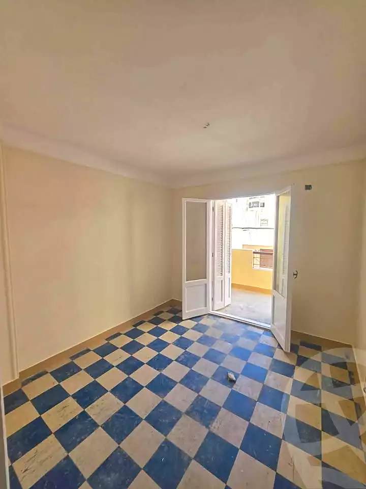 https://aqarmap.com.eg/ar/listing/7237118-for-sale-alexandria-sydy-bshr-sydy-bshr-bhry-shr-khld-bn-lwlyd