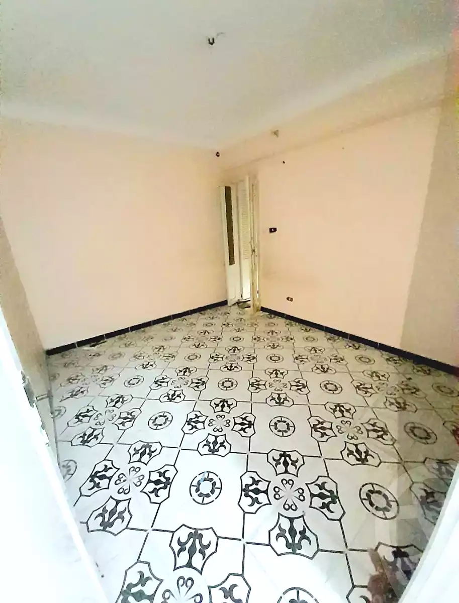 https://aqarmap.com.eg/ar/listing/7237359-for-sale-alexandria-shds