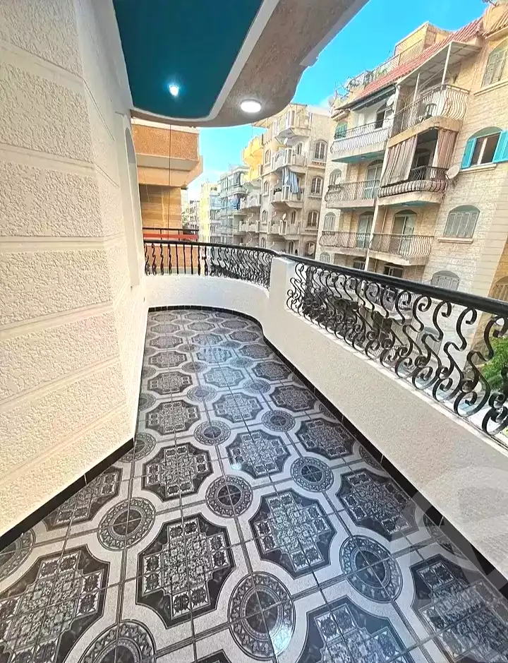 https://aqarmap.com.eg/ar/listing/7237452-for-sale-alexandria-al-agamy-shataa-el-nakheel