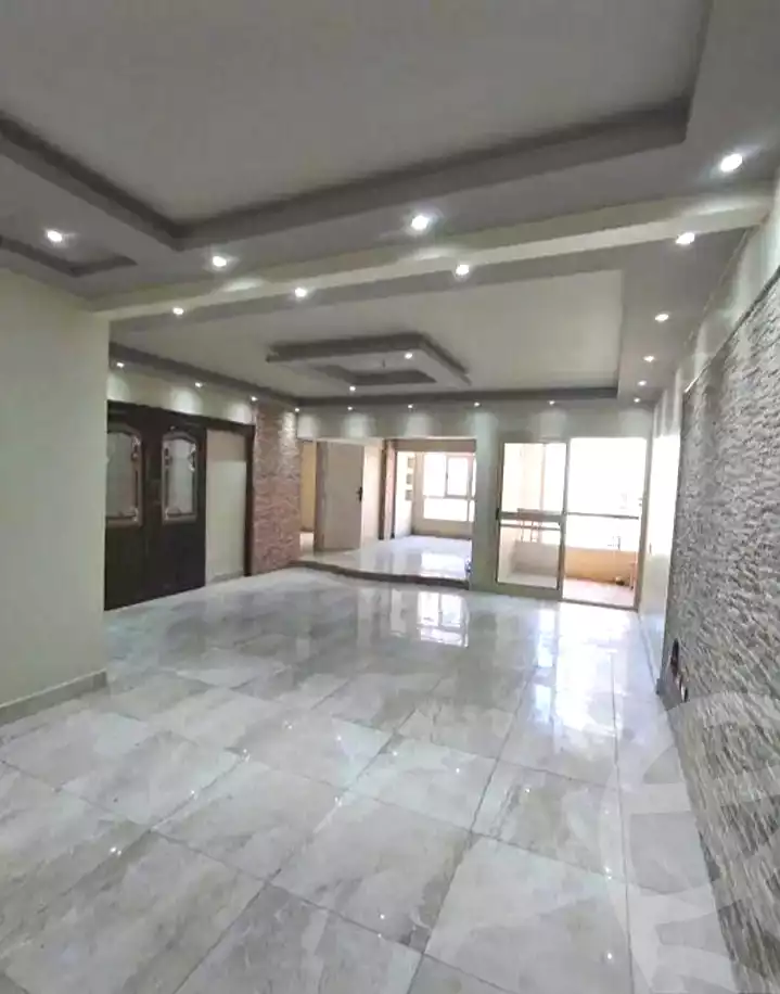 https://aqarmap.com.eg/ar/listing/7237468-for-rent-alexandria-moharram-bey