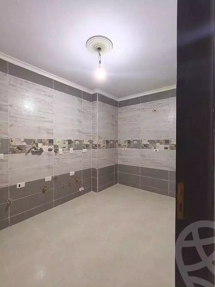 https://aqarmap.com.eg/ar/listing/7229650-for-sale-cairo-helwan-helwan-el-sharkeya-latif-basha-st