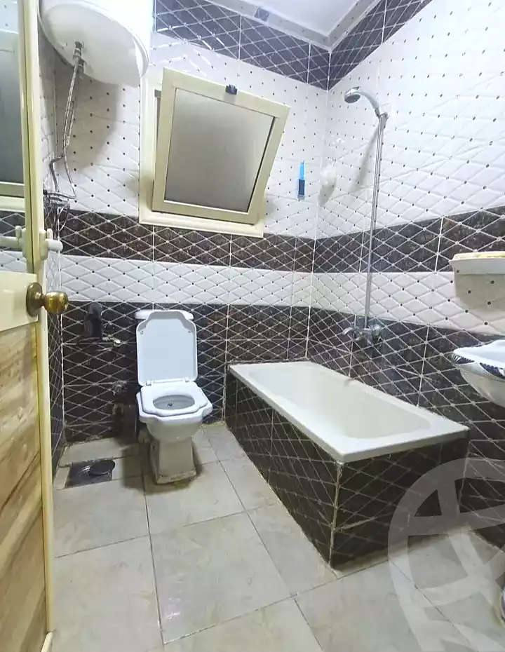 https://aqarmap.com.eg/ar/listing/7237515-for-sale-alexandria-al-agamy-lbytsh-al-samalehy-2-st
