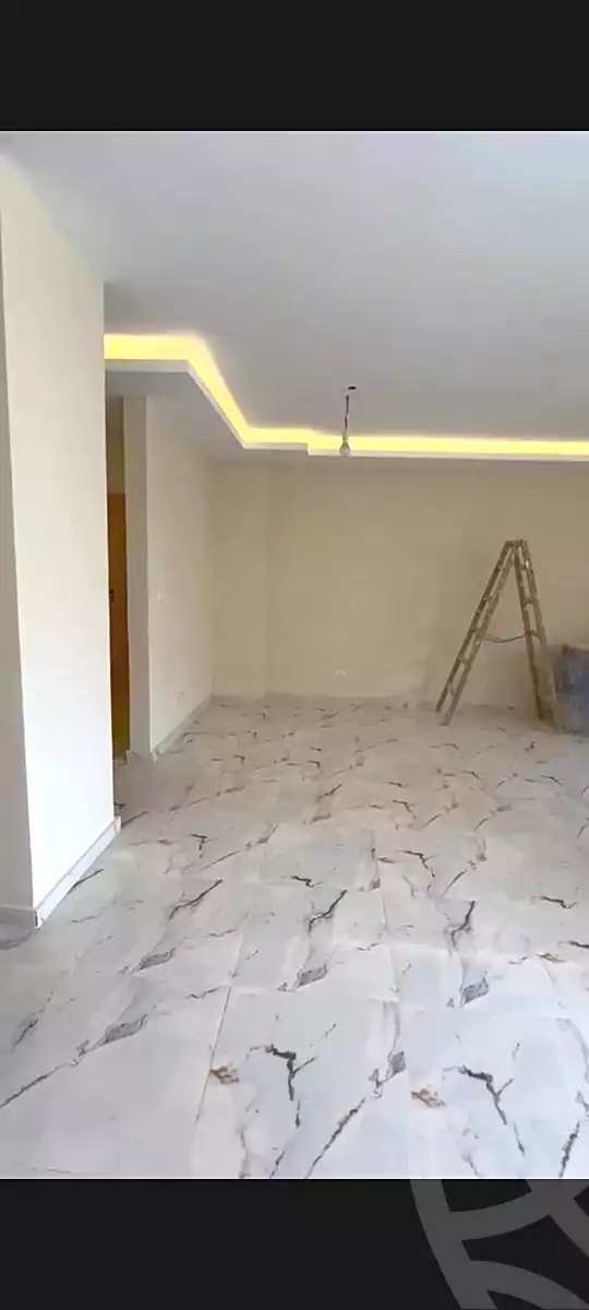 https://aqarmap.com.eg/en/listing/7237855-for-rent-cairo-el-sheikh-zayed-city-compounds-el-khamayel