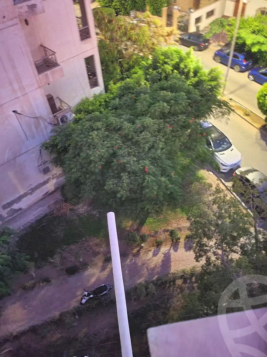 https://aqarmap.com.eg/ar/listing/7238130-for-sale-cairo-el-sheikh-zayed-city-compounds-hadayek-el-mohandiseen
