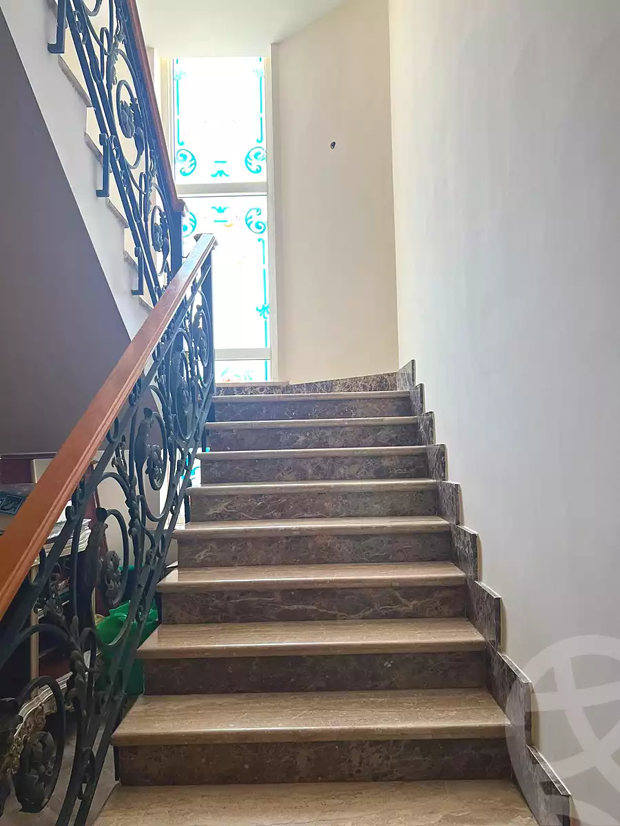 https://aqarmap.com.eg/en/listing/7238223-for-sale-cairo-el-sheikh-zayed-city-compounds-beverly-hills