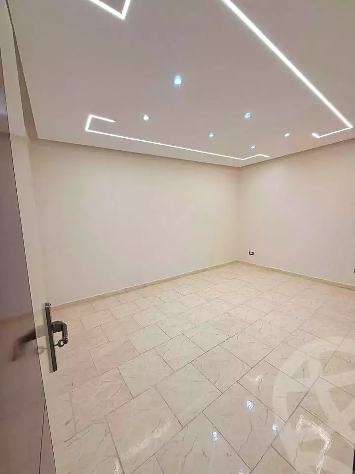 https://aqarmap.com.eg/en/listing/7238420-for-sale-alexandria-lsywf-el-falki