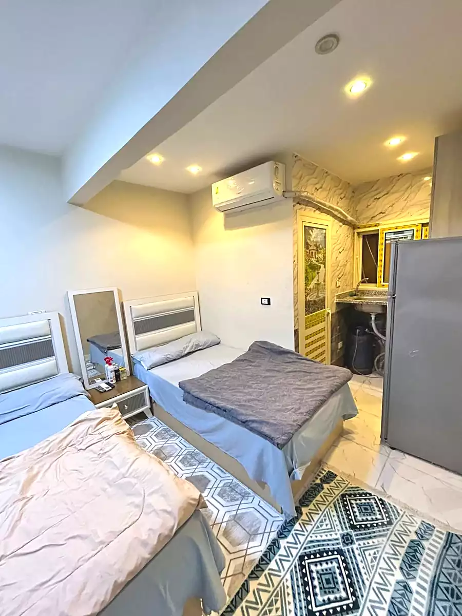 https://aqarmap.com.eg/ar/listing/7238510-for-sale-cairo-6th-of-october-el-ahyaa-neighborhood-1st-eighth-neighborhood