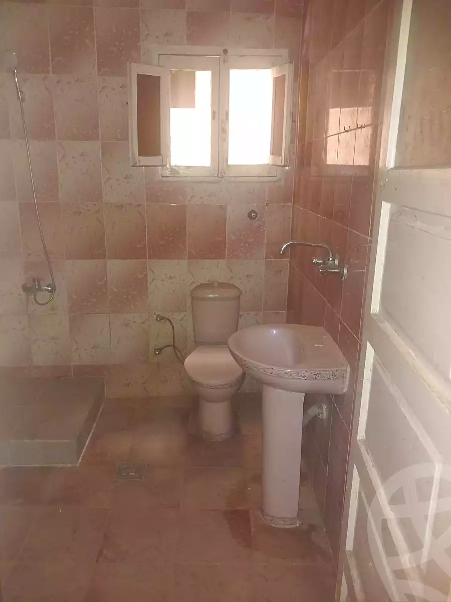 https://aqarmap.com.eg/en/listing/7238966-for-sale-alexandria-al-agamy-el-hanouvel