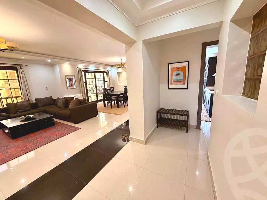 https://aqarmap.com.eg/ar/listing/7238973-for-rent-cairo-new-cairo-lrhb-city-phase-4-mohammed-farid-st