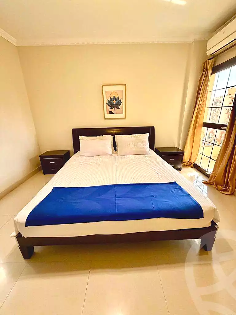 https://aqarmap.com.eg/ar/listing/7238973-for-rent-cairo-new-cairo-lrhb-city-phase-4-mohammed-farid-st