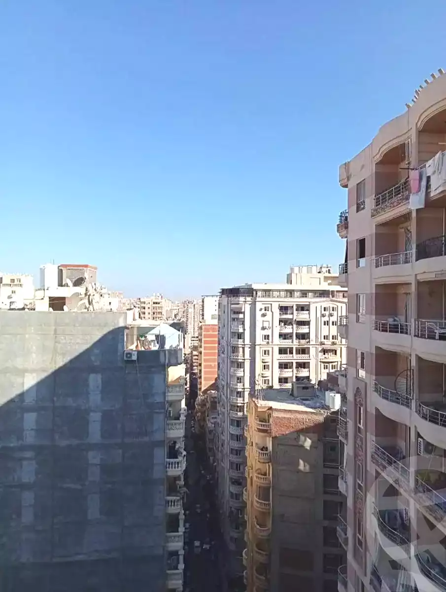 https://aqarmap.com.eg/ar/listing/7239219-for-sale-alexandria-sydy-bshr-sydy-bshr-bhry-shr-mhmwd-l-yswy