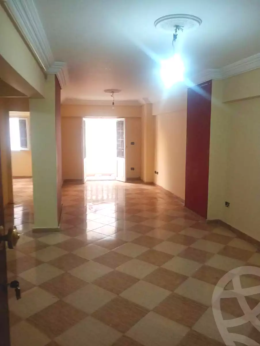 https://aqarmap.com.eg/ar/listing/7239286-for-rent-alexandria-miami