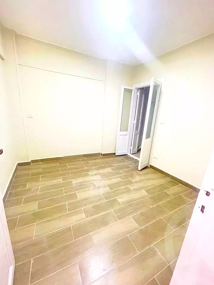 https://aqarmap.com.eg/en/listing/7239467-for-sale-alexandria-miami-el-sebaey-st