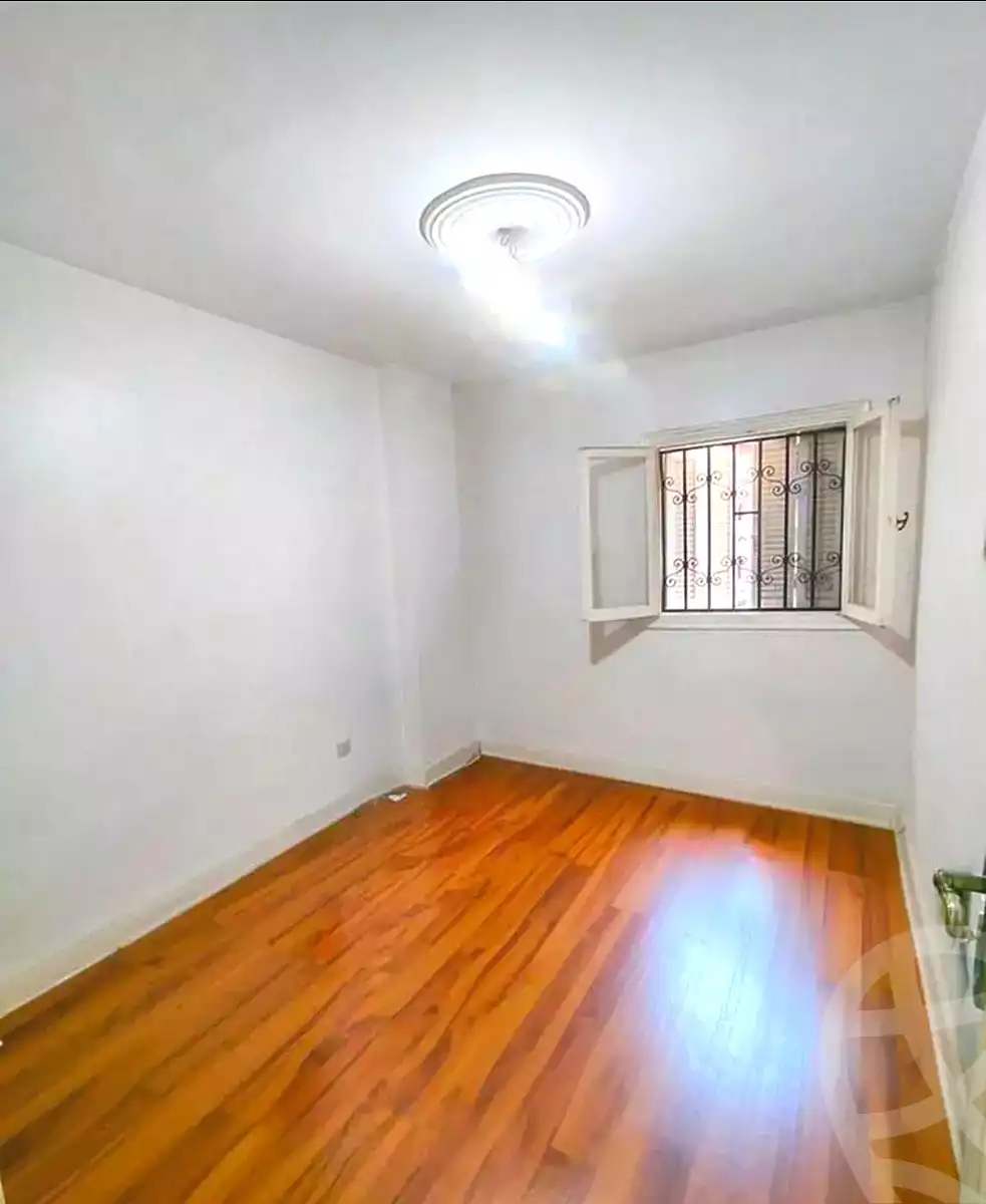 https://aqarmap.com.eg/ar/listing/7239760-for-rent-alexandria-sydy-bshr-sydy-bshr-bhry