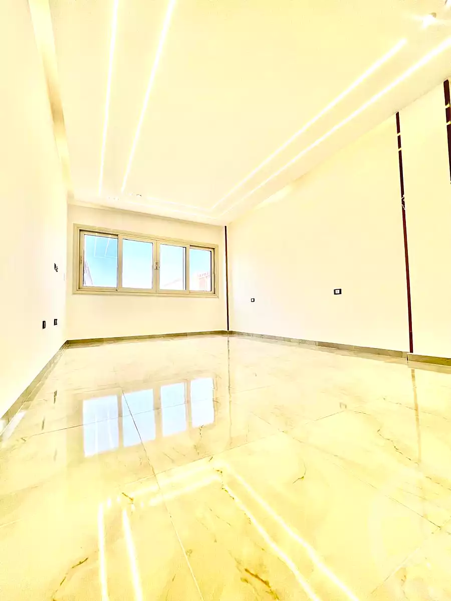 https://aqarmap.com.eg/ar/listing/7240158-for-sale-cairo-new-cairo-first-settlement-mhwr-mstfy-kml