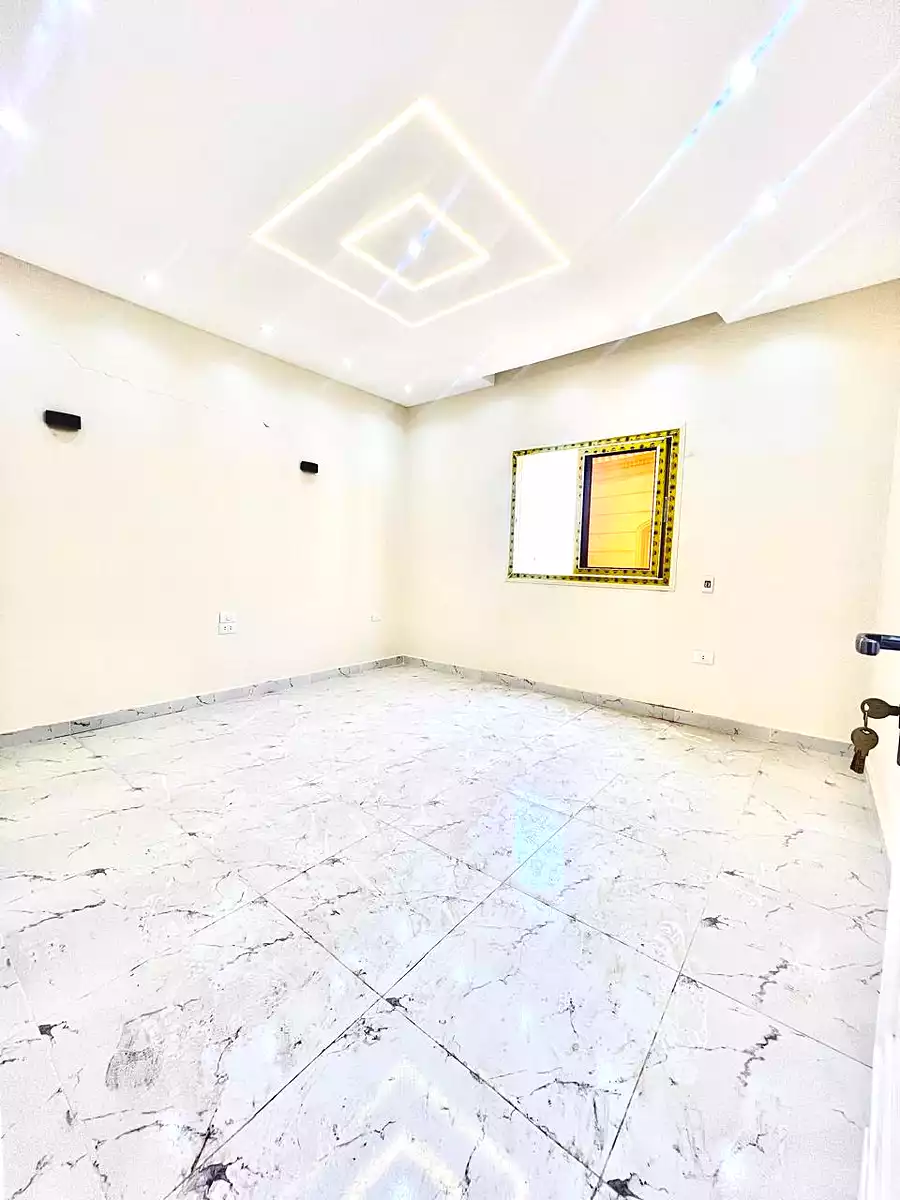 https://aqarmap.com.eg/ar/listing/7240364-for-sale-cairo-new-cairo-first-settlement-mhwr-mstfy-kml