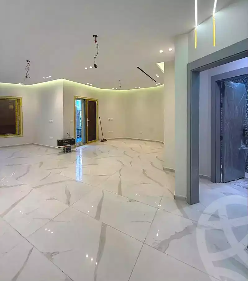https://aqarmap.com.eg/en/listing/7240430-for-sale-cairo-el-sheikh-zayed-city-compounds-zayed-heights-compound