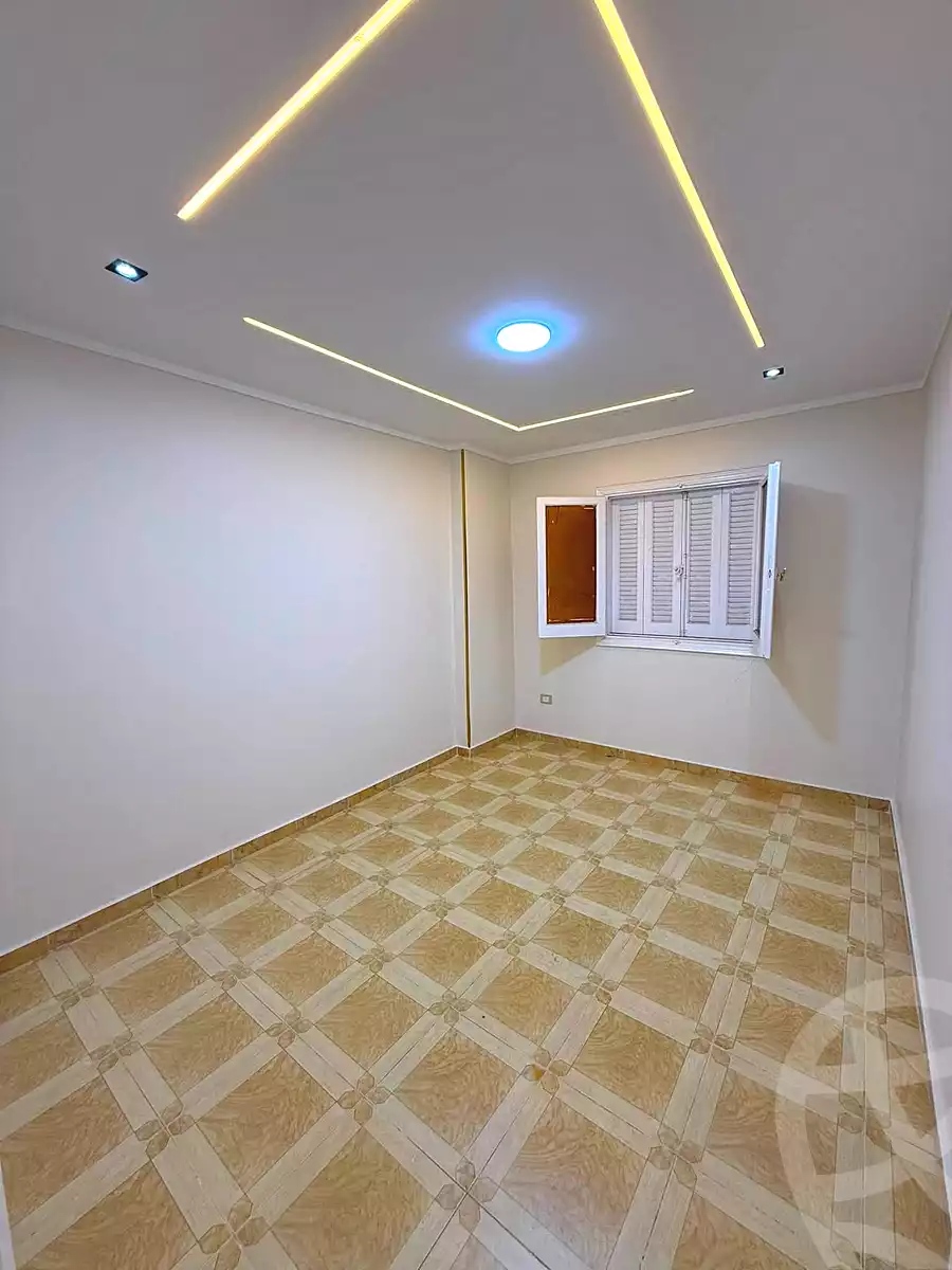 https://aqarmap.com.eg/ar/listing/7240579-for-sale-alexandria-sydy-bshr-sydy-bshr-bhry-shr-mhmwd-l-yswy