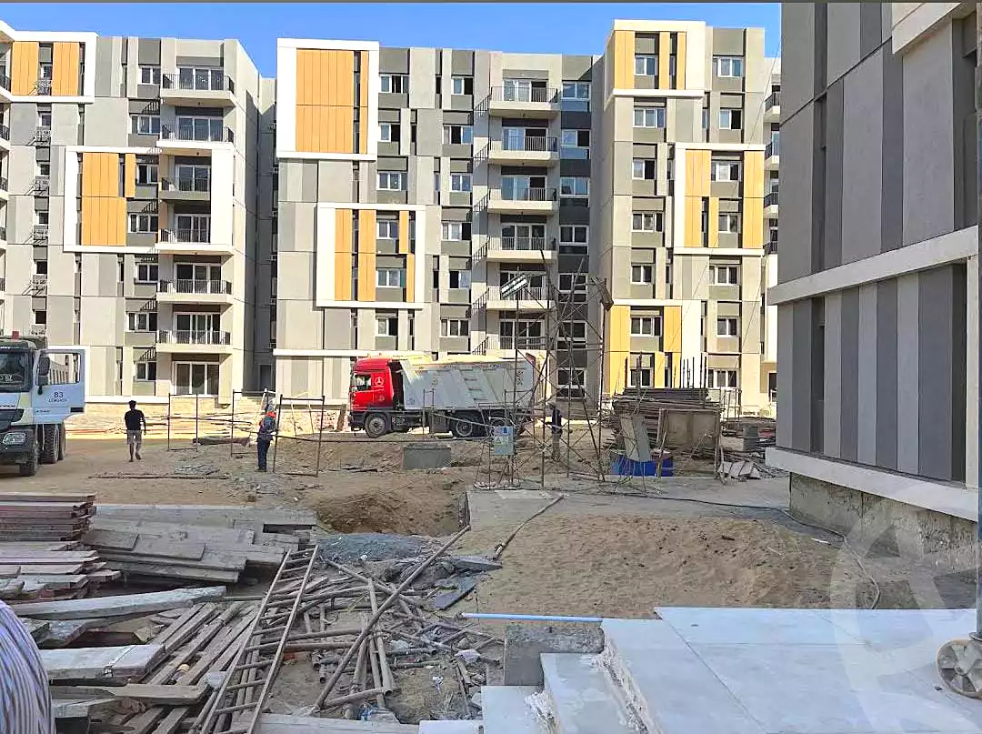 https://aqarmap.com.eg/ar/listing/7240597-for-sale-cairo-new-cairo-lmstqbl-syty-compounds-park-226-haptown-hassan-allam
