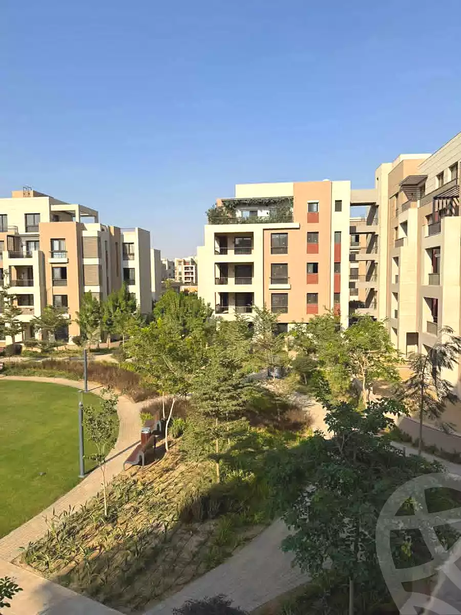 https://aqarmap.com.eg/ar/listing/7240824-for-sale-cairo-new-cairo-compounds-district-5-club-residence-apartments-district-5