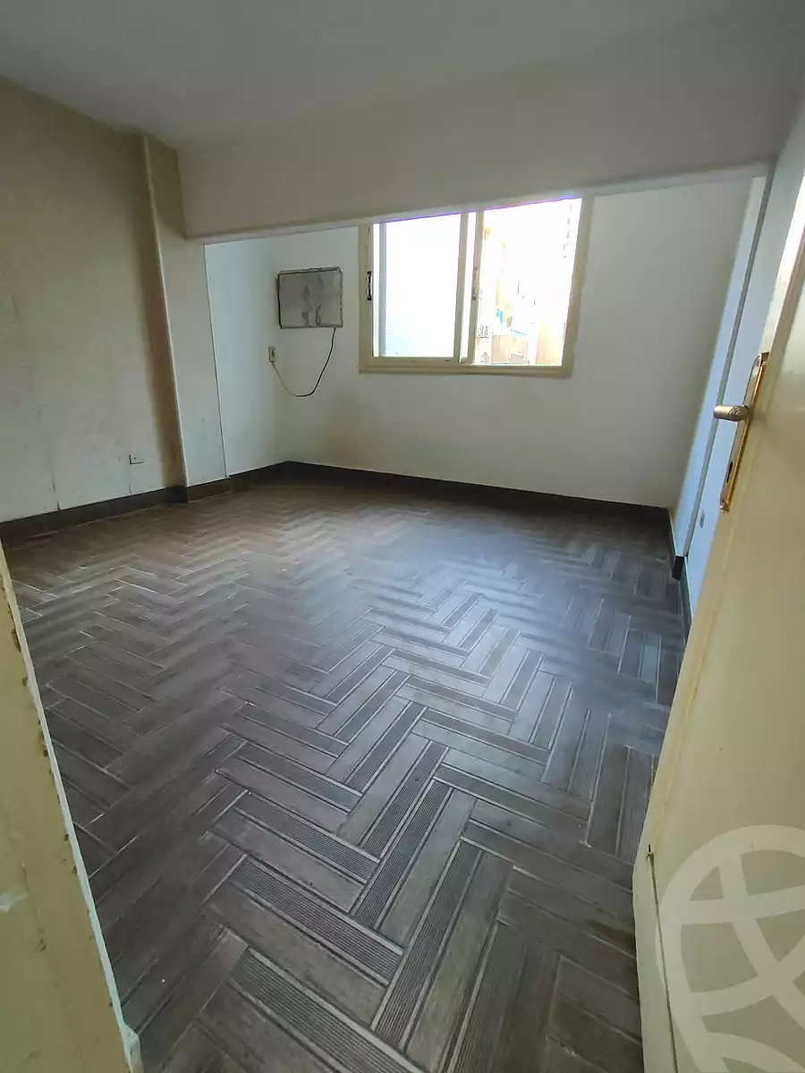 https://aqarmap.com.eg/ar/listing/7241447-for-sale-alexandria-el-asafra-ahmed-tiesser-st