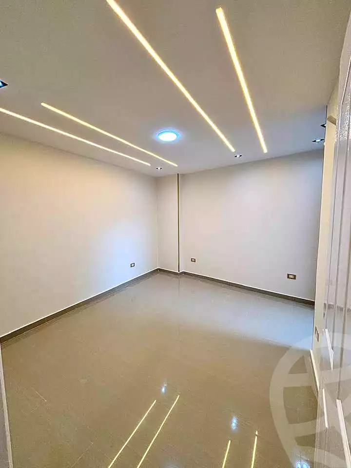https://aqarmap.com.eg/ar/listing/7242088-for-sale-alexandria-sydy-bshr-sydy-bshr-bhry