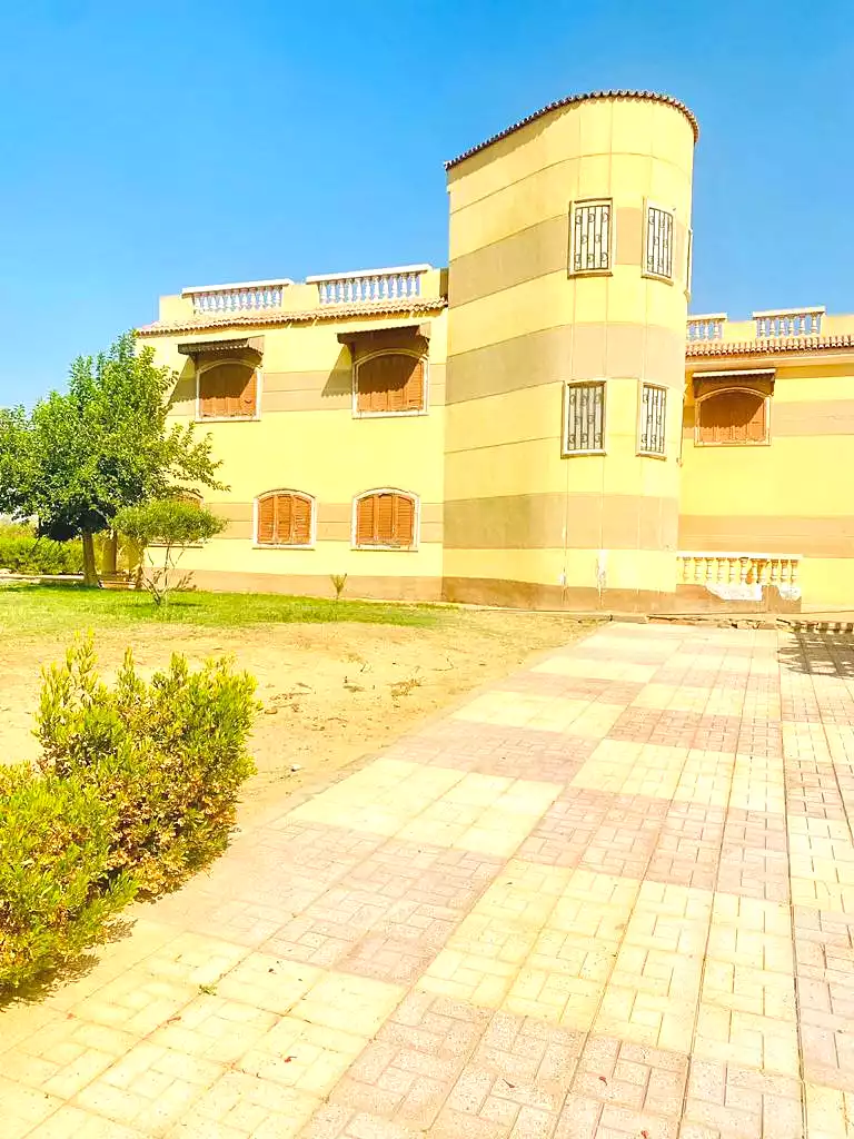 https://aqarmap.com.eg/en/listing/7242556-for-sale-beheira-wadi-el-natrun-kafr-dahoud