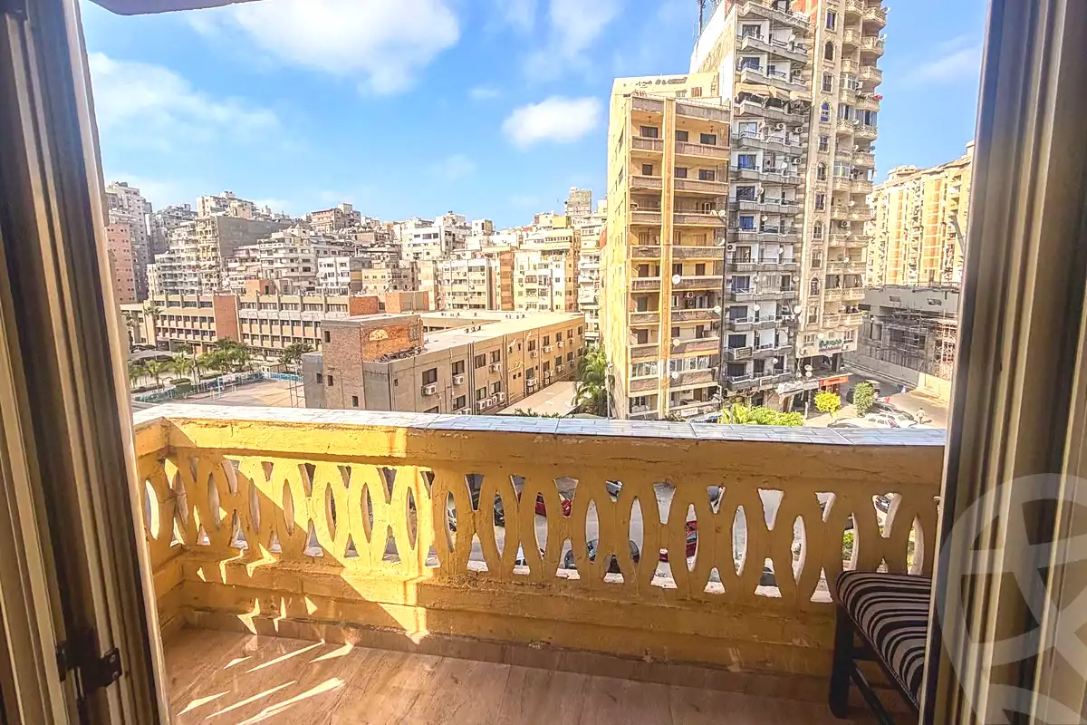 https://aqarmap.com.eg/ar/listing/7242769-for-sale-alexandria-miami