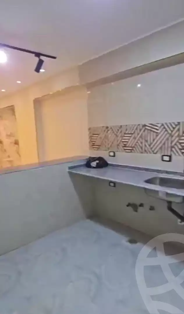 https://aqarmap.com.eg/ar/listing/7242909-for-sale-cairo-nozha-2-el-khamseen-st
