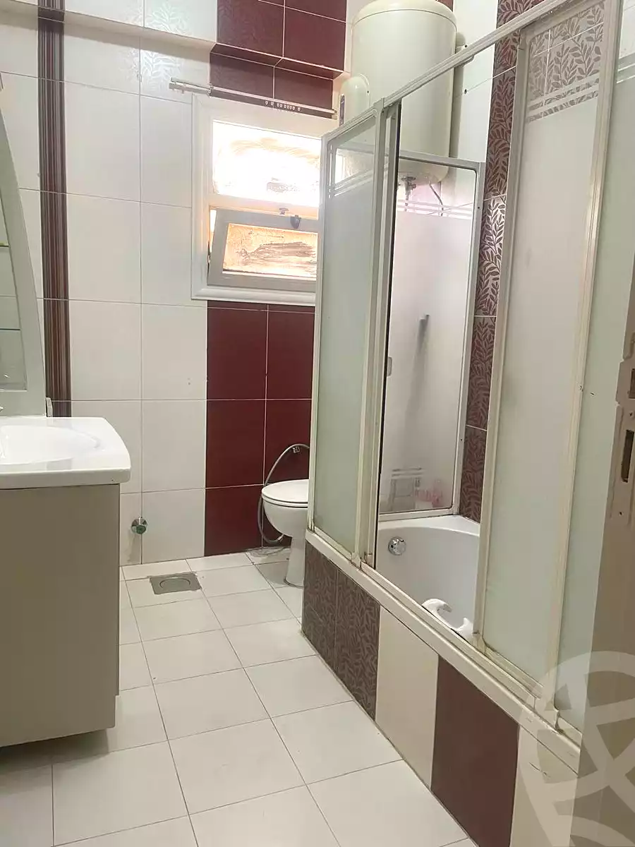 https://aqarmap.com.eg/ar/listing/7242921-for-sale-cairo-new-cairo-ganob-el-akadamiya-south-academy-a-al-mekdad-ibn-omar-street
