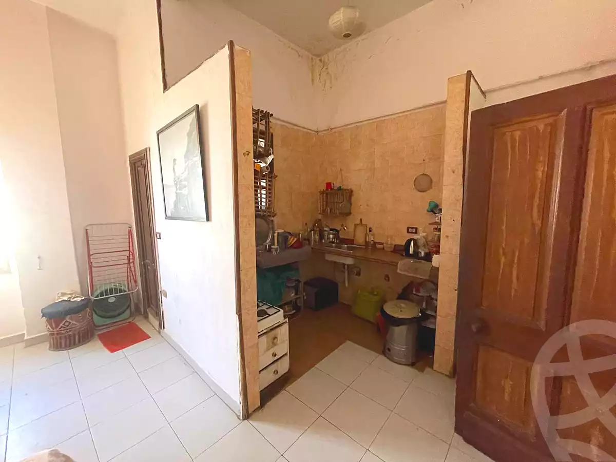 https://aqarmap.com.eg/en/listing/7243043-for-sale-cairo-downtown-bab-el-loaa-hoda-shaarawy-st