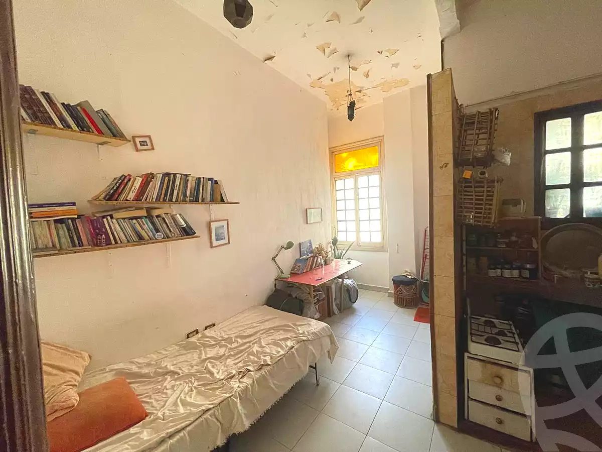 https://aqarmap.com.eg/en/listing/7243043-for-sale-cairo-downtown-bab-el-loaa-hoda-shaarawy-st