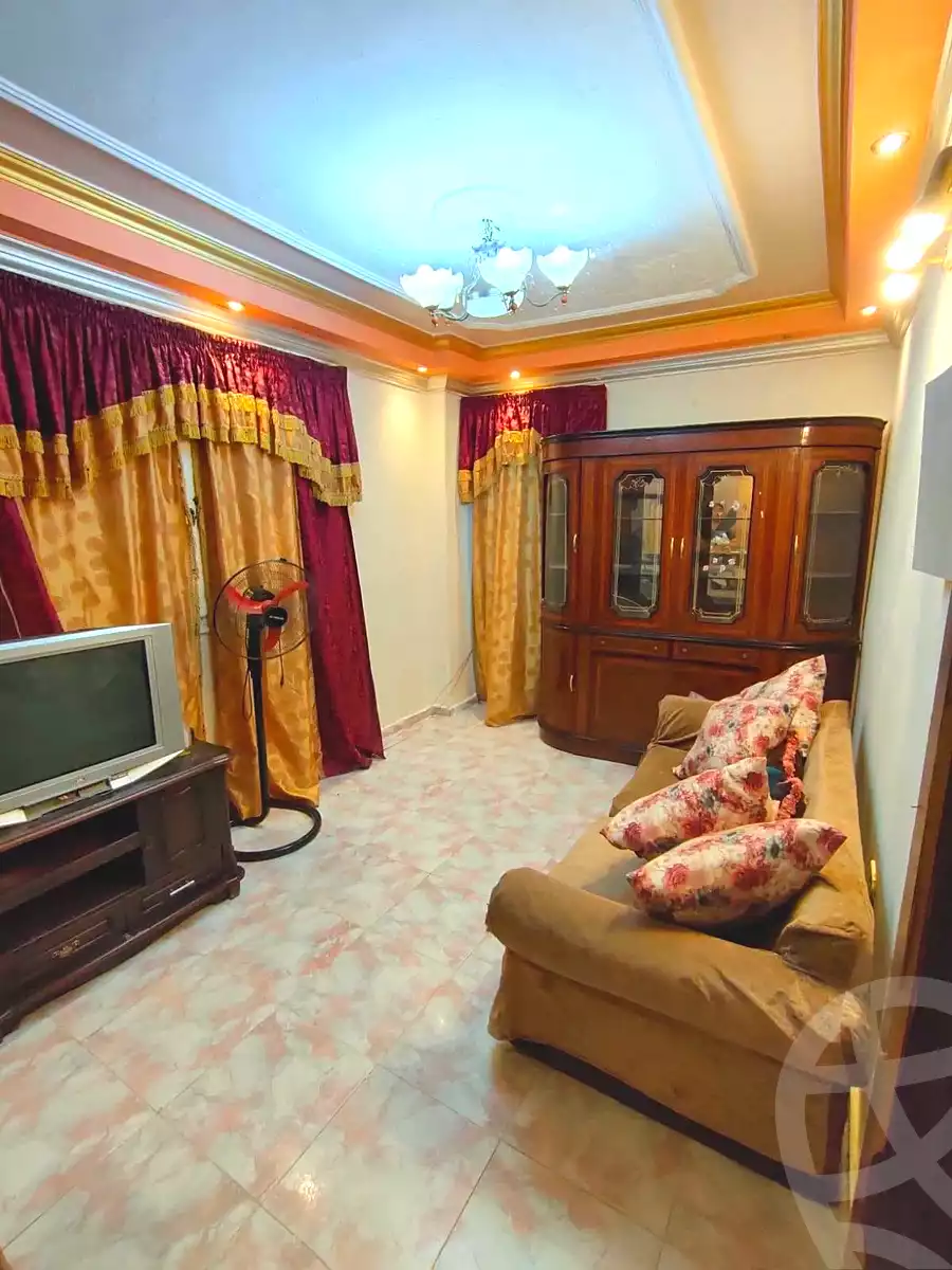 https://aqarmap.com.eg/ar/listing/7243108-for-rent-cairo-helwan-el-shareaa-el-sharby-st