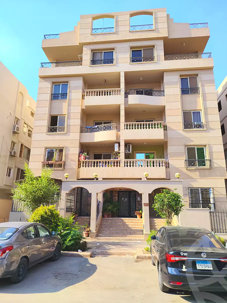 https://aqarmap.com.eg/en/listing/7243428-for-rent-cairo-mokattam-lhdb-l-ly-shr-17