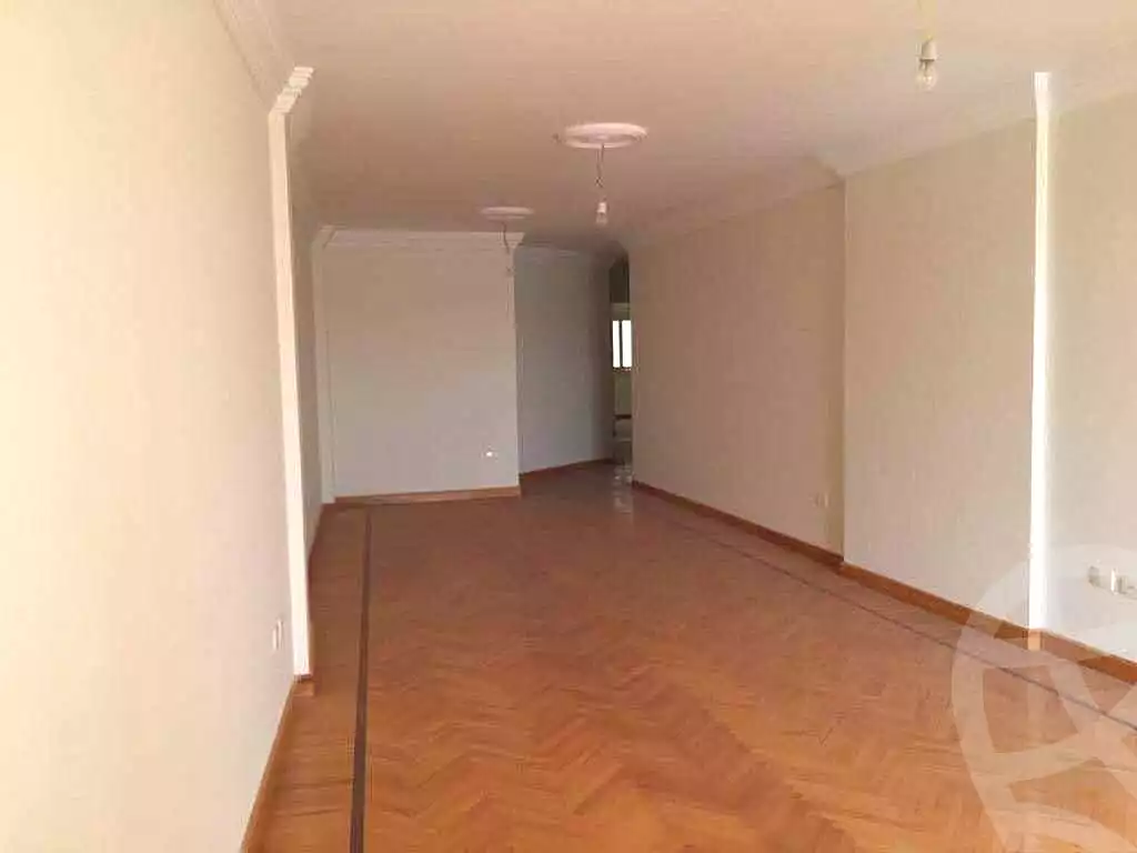 https://aqarmap.com.eg/en/listing/7243546-for-rent-alexandria-kafr-abdo-sant-giyn-st