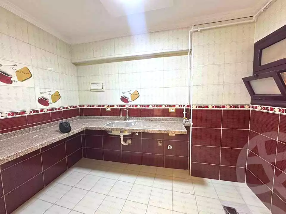 https://aqarmap.com.eg/en/listing/7242791-for-sale-alexandria-sydy-bshr-sydy-bshr-bhry-shr-mhmwd-l-yswy