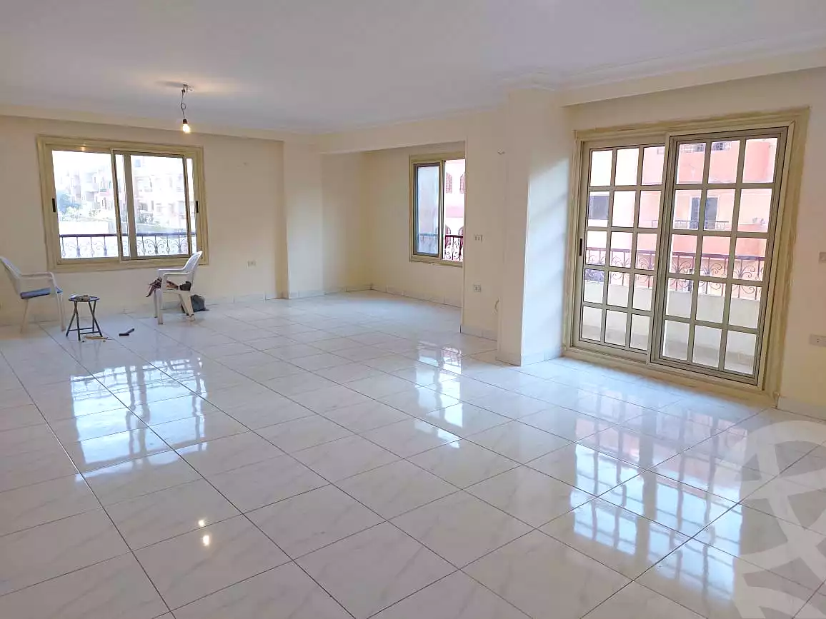 https://aqarmap.com.eg/ar/listing/7244119-for-sale-cairo-6th-of-october-el-ahyaa-neighborhood-2nd-divided-from-al-kafrawei-st