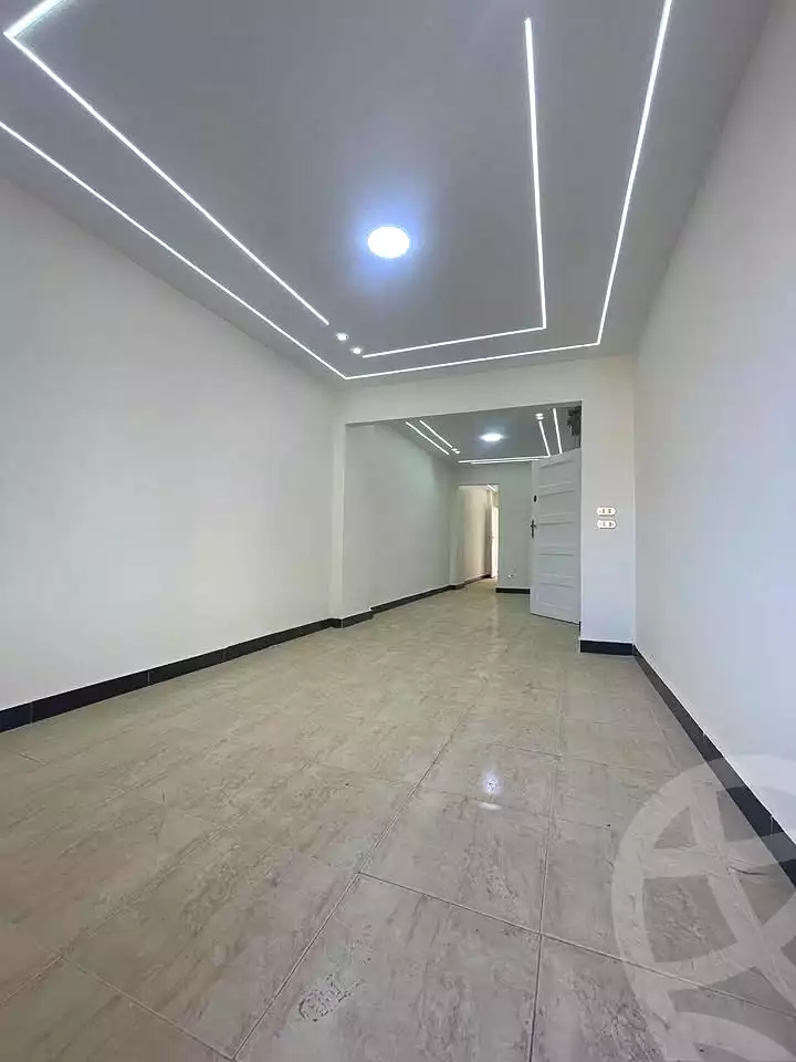 https://aqarmap.com.eg/ar/listing/7244850-for-sale-alexandria-el-asafra-shr-45