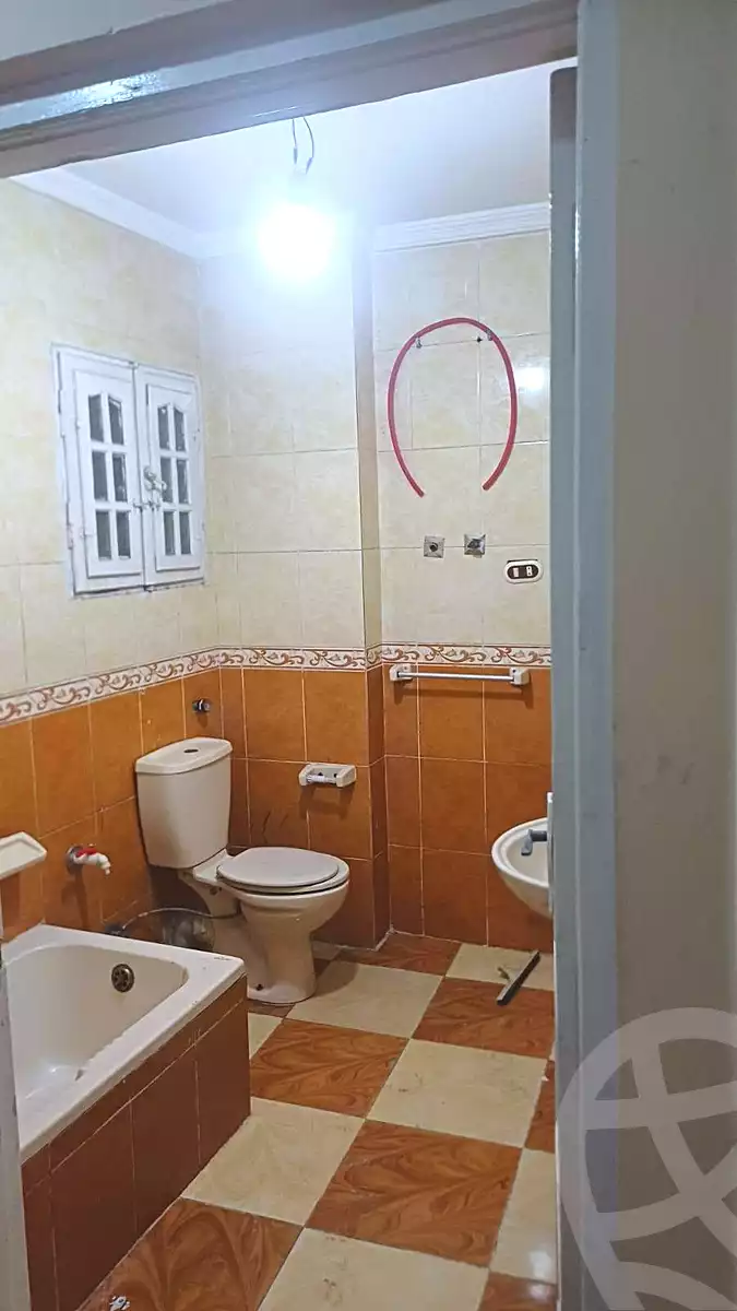 https://aqarmap.com.eg/ar/listing/7245104-for-rent-alexandria-al-agamy-el-hanouvel-el-kholafaa-el-rashdeen-st
