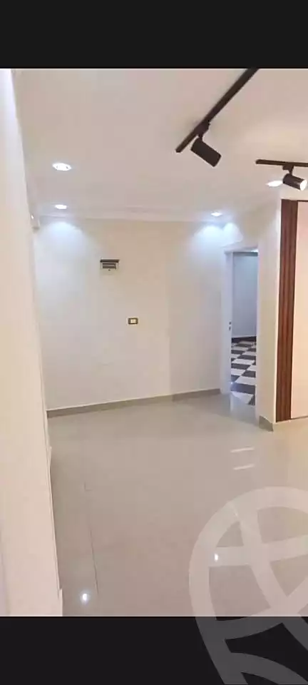 https://aqarmap.com.eg/ar/listing/7245544-for-sale-alexandria-el-asafra-shr-45