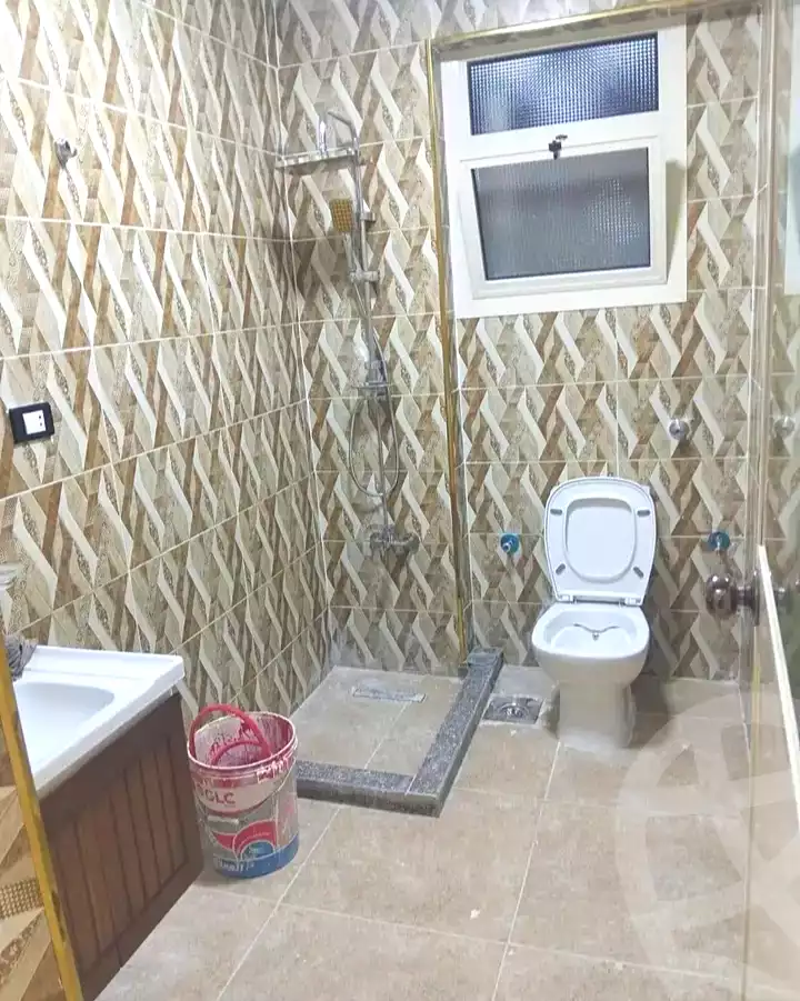https://aqarmap.com.eg/en/listing/7246302-for-sale-alexandria-al-agamy-el-hanouvel-radwan-st