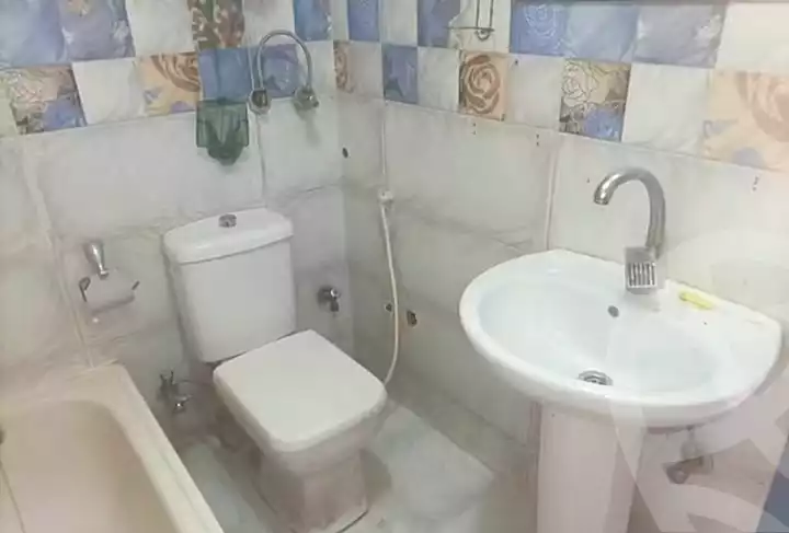 https://aqarmap.com.eg/ar/listing/7246407-for-rent-cairo-ain-shams-ahmed-esmat-st