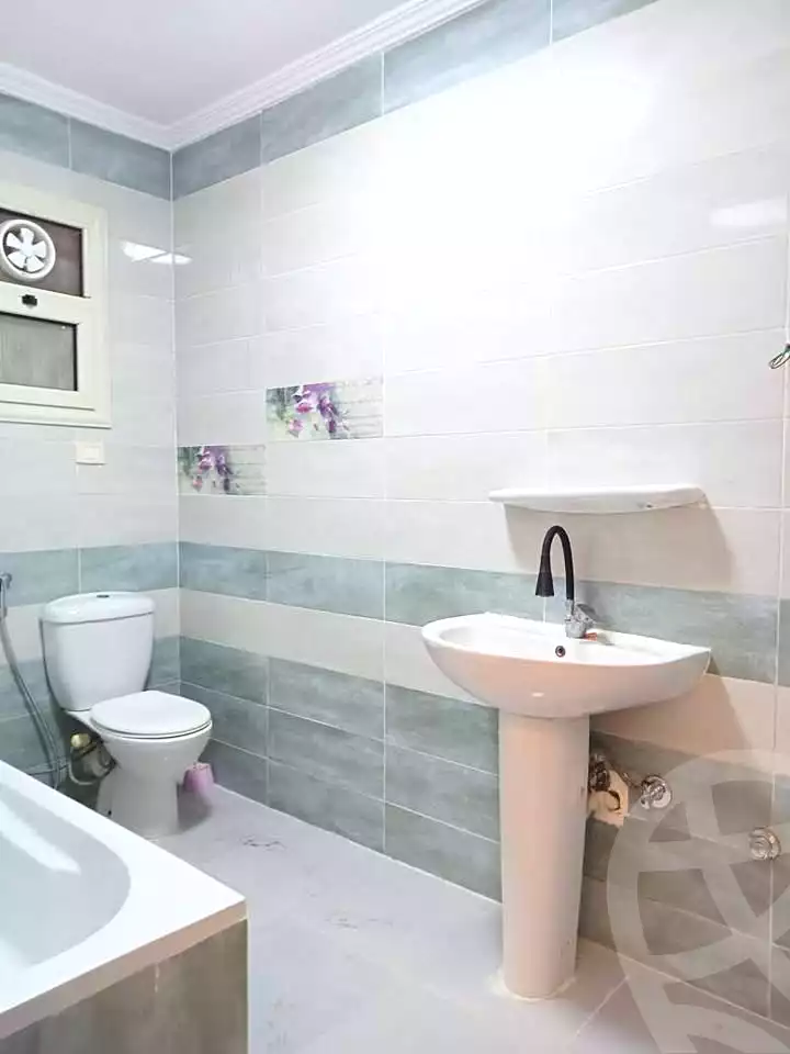 https://aqarmap.com.eg/ar/listing/7246831-for-sale-alexandria-tharwat
