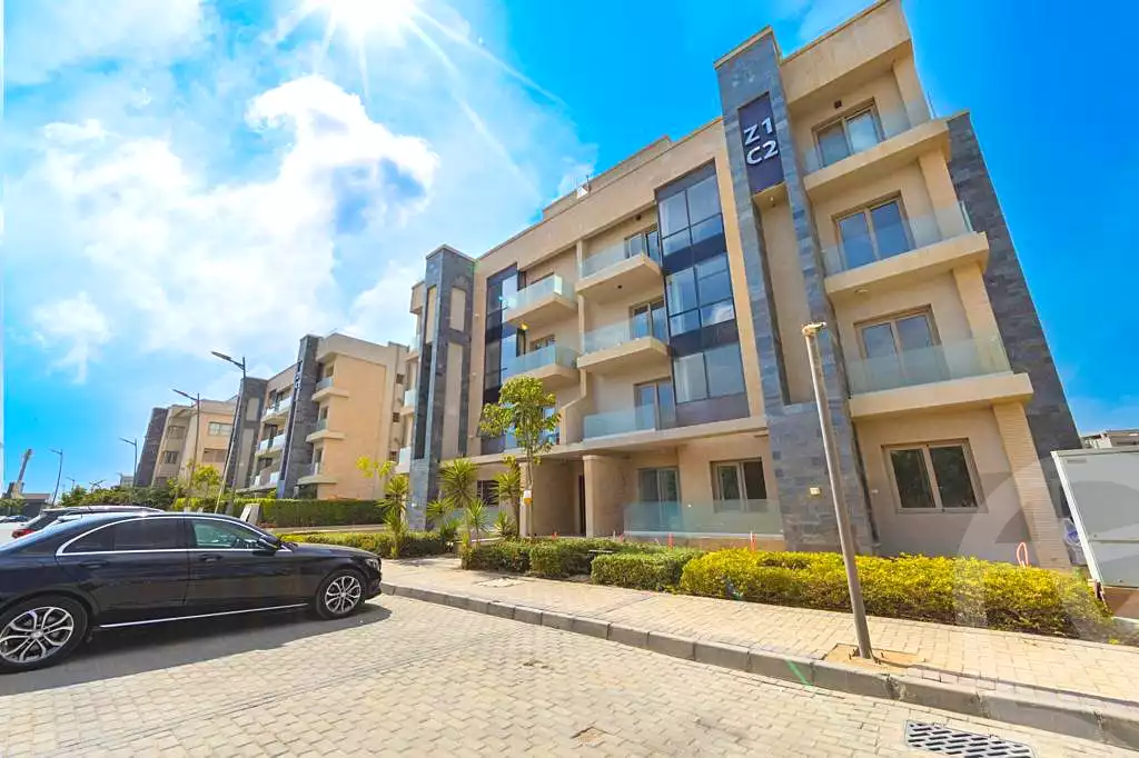https://aqarmap.com.eg/en/listing/7247084-for-sale-cairo-new-cairo-compounds-galleria-moon-valley-compound-arabia