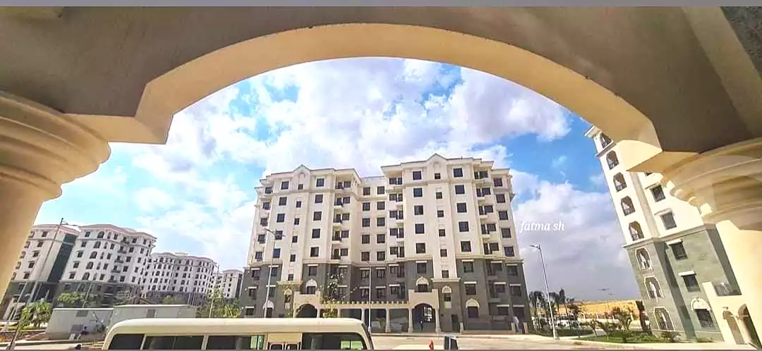 https://aqarmap.com.eg/en/listing/7247131-for-sale-cairo-new-administrative-capital-r7-celia-mntq-l-mrt-1