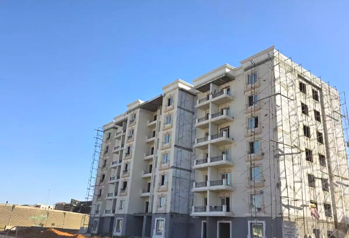 https://aqarmap.com.eg/ar/listing/7247350-for-sale-cairo-el-shorouk-compounds-mayan-compound-stm