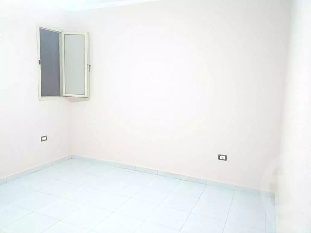 https://aqarmap.com.eg/en/listing/7246564-for-sale-cairo-faisal-kafr-tohormos-queen-nazli-st