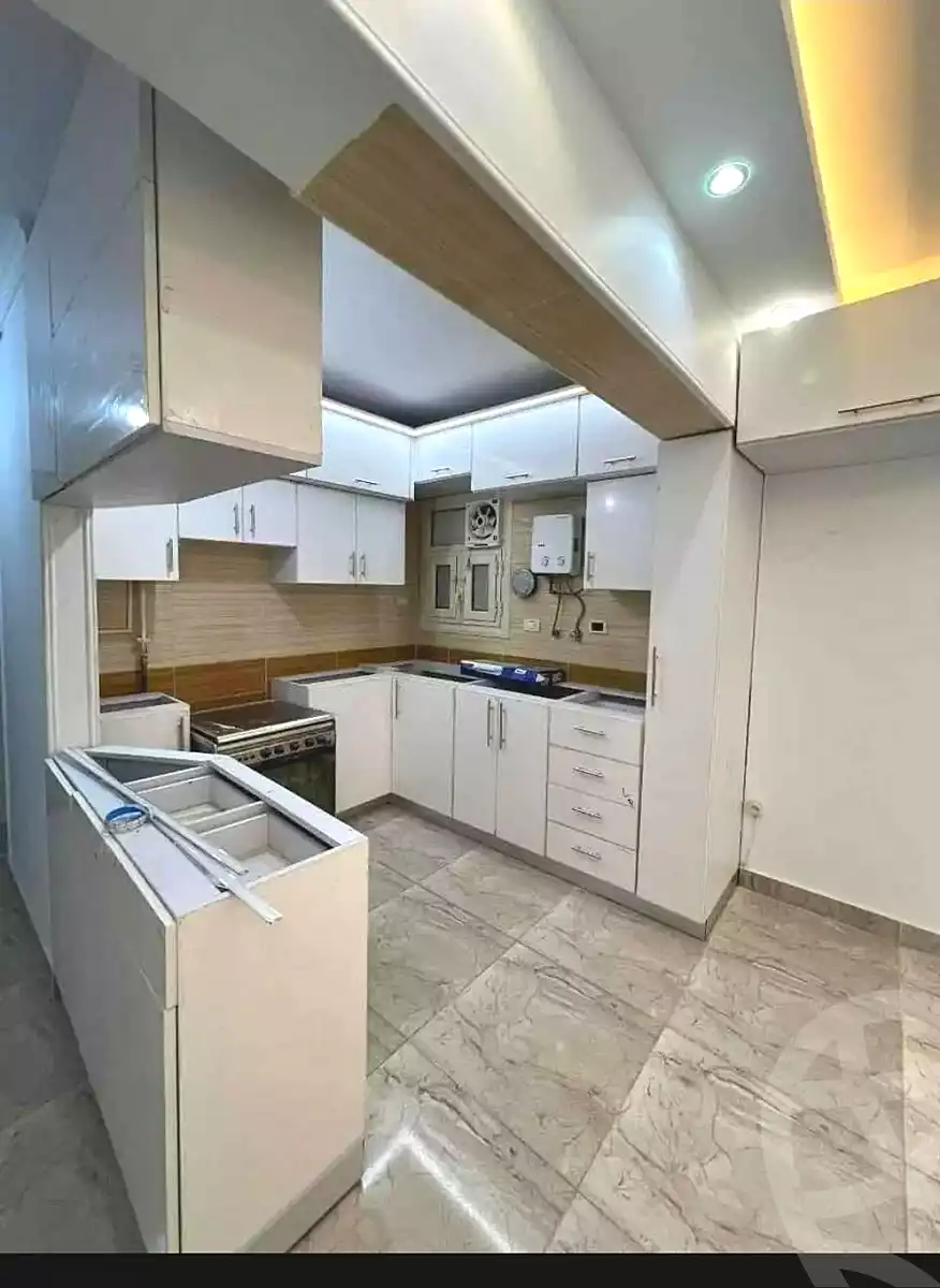 https://aqarmap.com.eg/ar/listing/7245654-for-sale-alexandria-mostafa-kamel-area