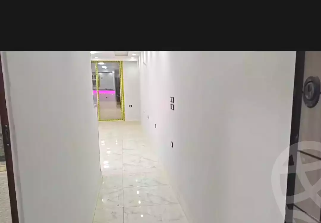 https://aqarmap.com.eg/en/listing/7245578-for-sale-cairo-helwan-hadayek-helwan-el-eshrein-st